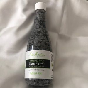 Shea Moisture Green Coconut and Activated Charcoal Bath Salts